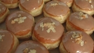 Suchergebnis: Wie wird eigentlich ein Krapfen gemacht?